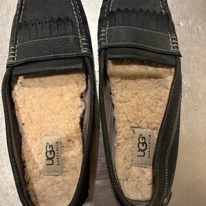 UGG Black Loafers with Cream Shearling